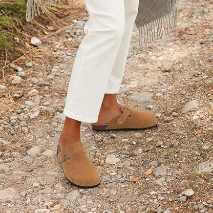 Versatile And Classic Style Suede Clogs